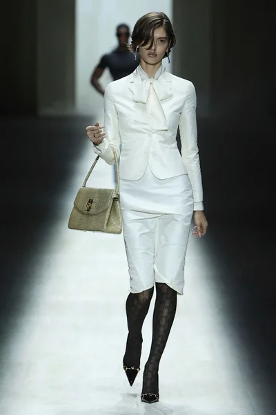 Look 7